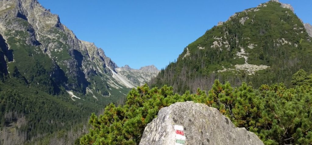 Tatra hiking trails in Slovakia – follow four colour marks not to get lost