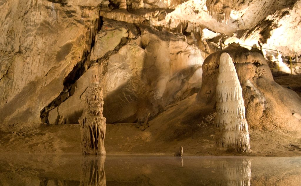 Belianska jaskyňa a obec Ždiar8
