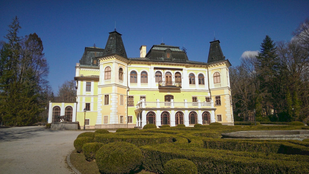 Dobšinská Ice Cave and Chateau Betliar 30