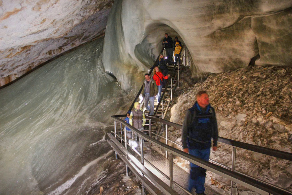 Dobšinská Ice Cave and Chateau Betliar 4
