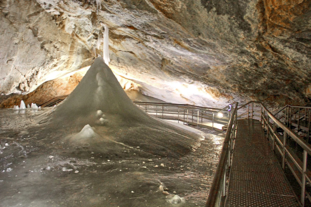 Dobšinská ľadová jaskyňa a zámok Betliar 5